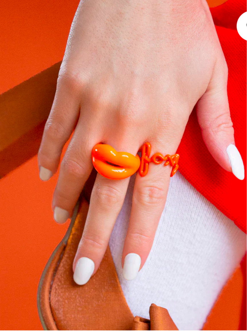 HOTSCRIPTS by Solange